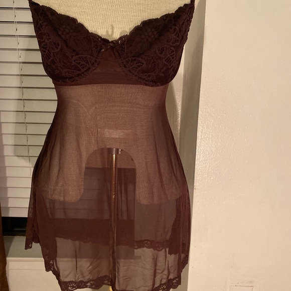 Intimate - Picture 1 of 3